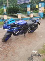 YAMAHA R15 V3